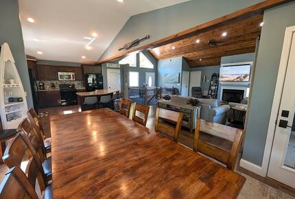 Mountainview Lakeside Escape - LaFollette, Tennessee