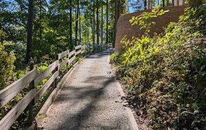 Mountainview Lakeside Escape - LaFollette, Tennessee