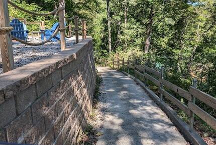 Mountainview Lakeside Escape - LaFollette, Tennessee