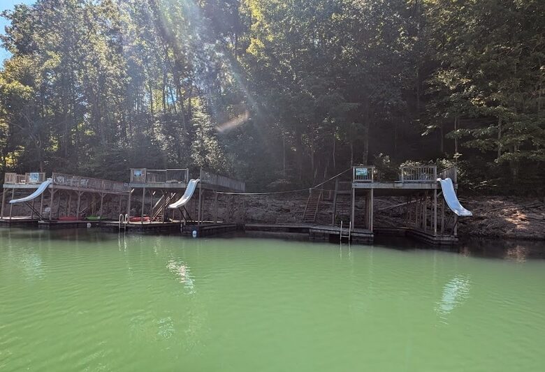 Mountainview Lakeside Escape - LaFollette, Tennessee