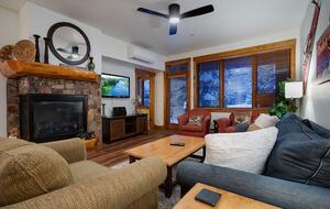 Exquisite Four-Bedroom Residence with Premier Resort Access - Steamboat Springs, Colorado