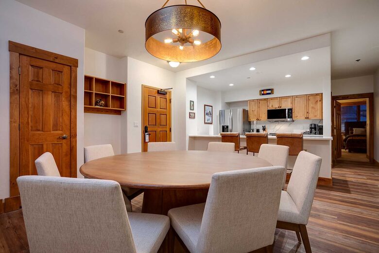 Exquisite Four-Bedroom Residence with Premier Resort Access - Steamboat Springs, Colorado