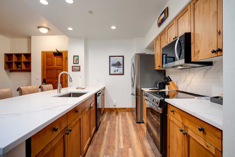 Exquisite Four-Bedroom Residence with Premier Resort Access - Steamboat Springs, Colorado