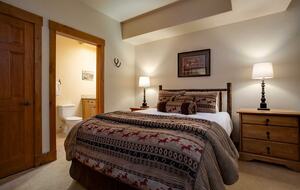 Exquisite Four-Bedroom Residence with Premier Resort Access - Steamboat Springs, Colorado