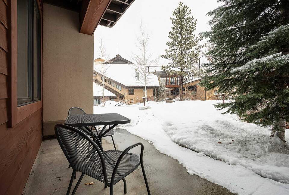 Exquisite Four-Bedroom Residence with Premier Resort Access - Steamboat Springs, Colorado