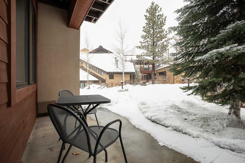 Exquisite Four-Bedroom Residence with Premier Resort Access - Steamboat Springs, Colorado