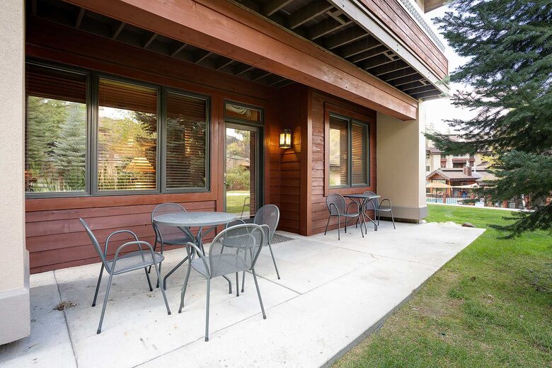 Exquisite Four-Bedroom Residence with Premier Resort Access - Steamboat Springs, Colorado