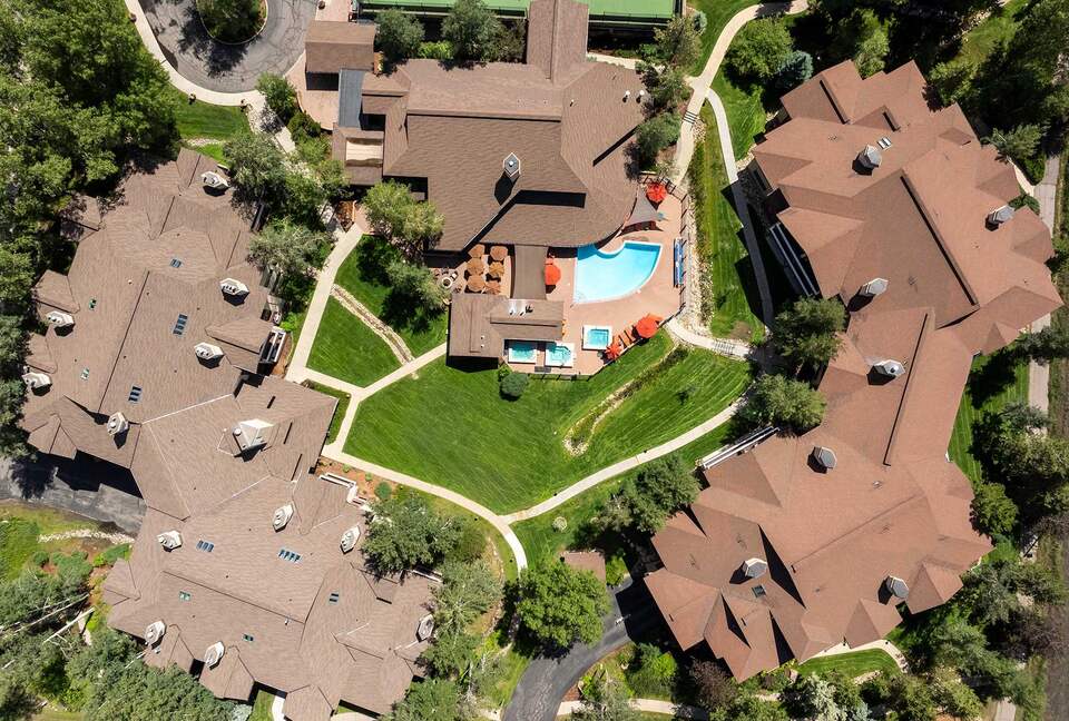 Exquisite Four-Bedroom Residence with Premier Resort Access - Steamboat Springs, Colorado