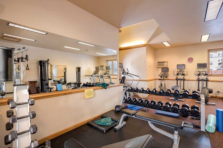 Exquisite Four-Bedroom Residence with Premier Resort Access - Steamboat Springs, Colorado