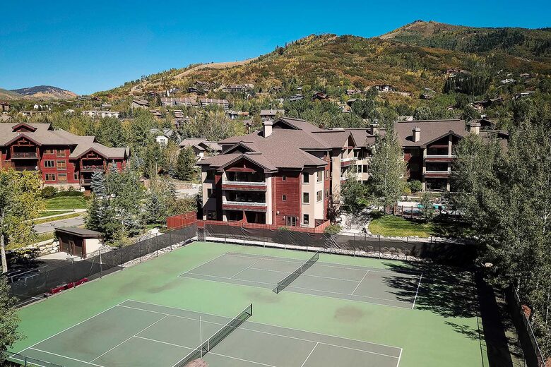 Exquisite Four-Bedroom Residence with Premier Resort Access - Steamboat Springs, Colorado