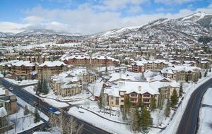 Exquisite Four-Bedroom Residence with Premier Resort Access - Steamboat Springs, Colorado
