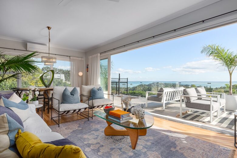 Sunsets & Sea Breezes Above Palm Beach - Waiheke Island, New Zealand