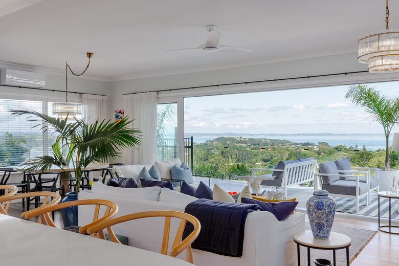 Sunsets & Sea Breezes Above Palm Beach - Waiheke Island, New Zealand