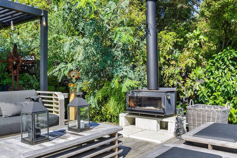 Sunsets & Sea Breezes Above Palm Beach - Waiheke Island, New Zealand