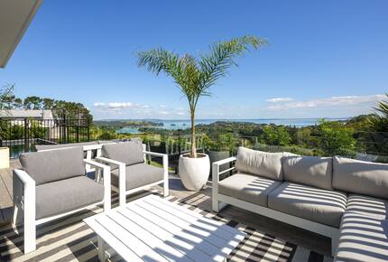Sunsets & Sea Breezes Above Palm Beach - Waiheke Island, New Zealand