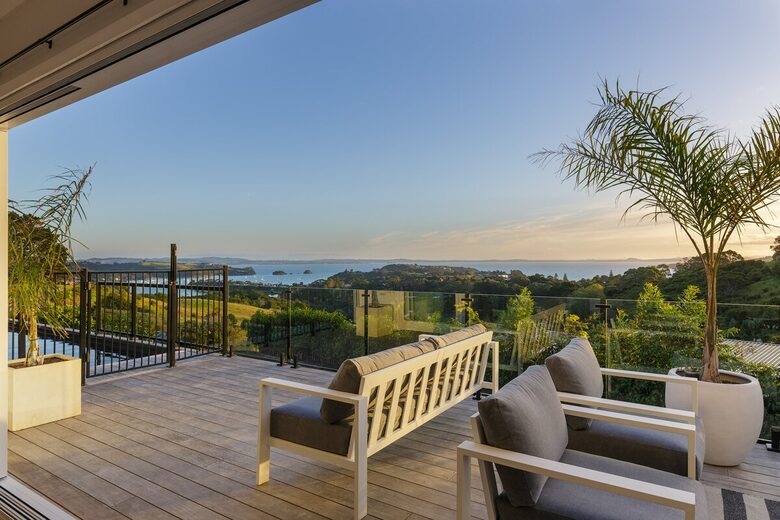 Sunsets & Sea Breezes Above Palm Beach - Waiheke Island, New Zealand