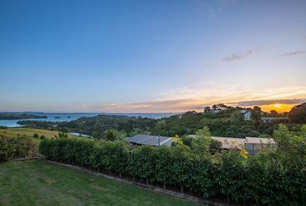 Sunsets & Sea Breezes Above Palm Beach - Waiheke Island, New Zealand