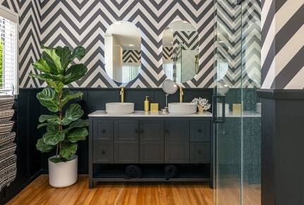 Sunsets & Sea Breezes Above Palm Beach - Waiheke Island, New Zealand