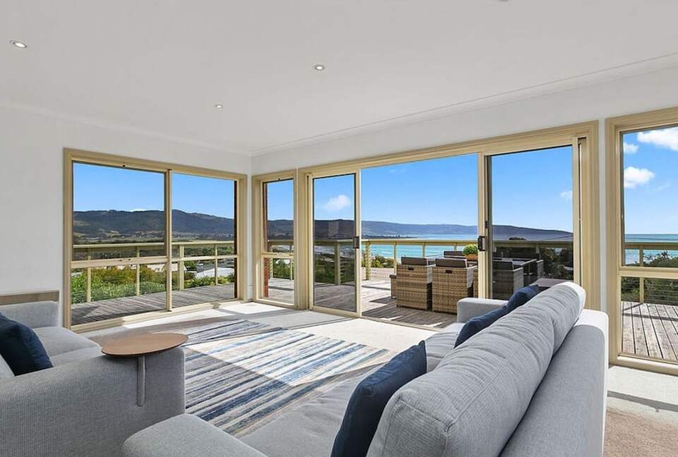 Oceanfront Serenity | Marengo’s Coastal Gem - Marengo, Australia