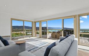 Oceanfront Serenity | Marengo’s Coastal Gem - Marengo, Australia