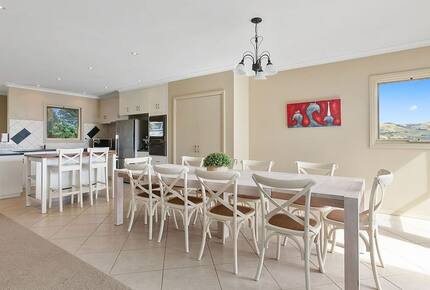 Oceanfront Serenity | Marengo’s Coastal Gem - Marengo, Australia