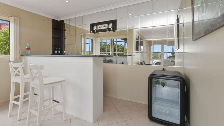 Oceanfront Serenity | Marengo’s Coastal Gem - Marengo, Australia