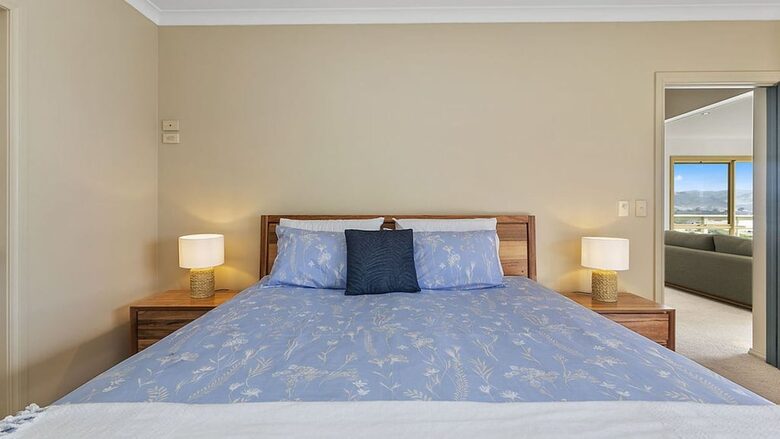 Oceanfront Serenity | Marengo’s Coastal Gem - Marengo, Australia