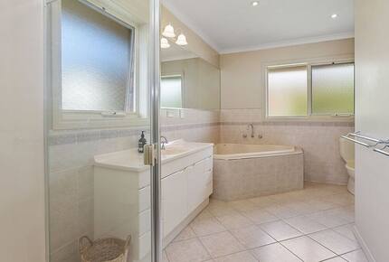 Oceanfront Serenity | Marengo’s Coastal Gem - Marengo, Australia