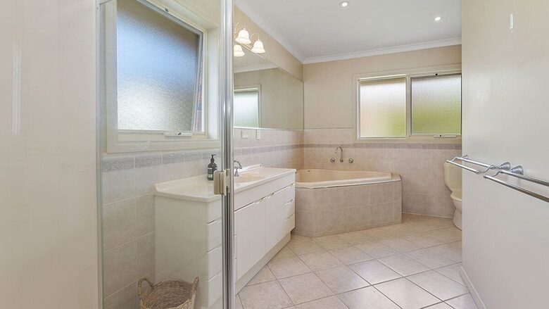 Oceanfront Serenity | Marengo’s Coastal Gem - Marengo, Australia