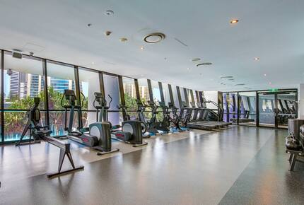 Luxury Ocean View Spa Apartment - Gold Coast, Australia