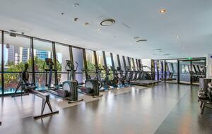 Luxury Ocean View Spa Apartment - Gold Coast, Australia