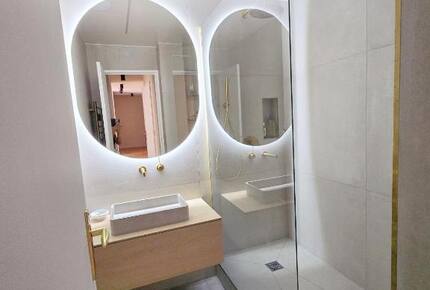 Elegant Parisian Retreat Near Luxembourg Gardens - Paris, France