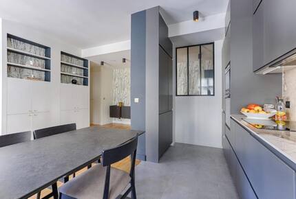 Elegant Parisian Retreat Near Luxembourg Gardens - Paris, France