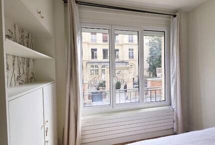 Elegant Parisian Retreat Near Luxembourg Gardens - Paris, France