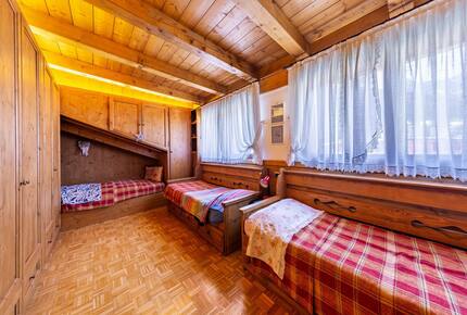 Lakeview Retreat in the Heart of the Dolomites - Auronzo di Cadore, Italy