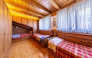 Lakeview Retreat in the Heart of the Dolomites - Auronzo di Cadore, Italy