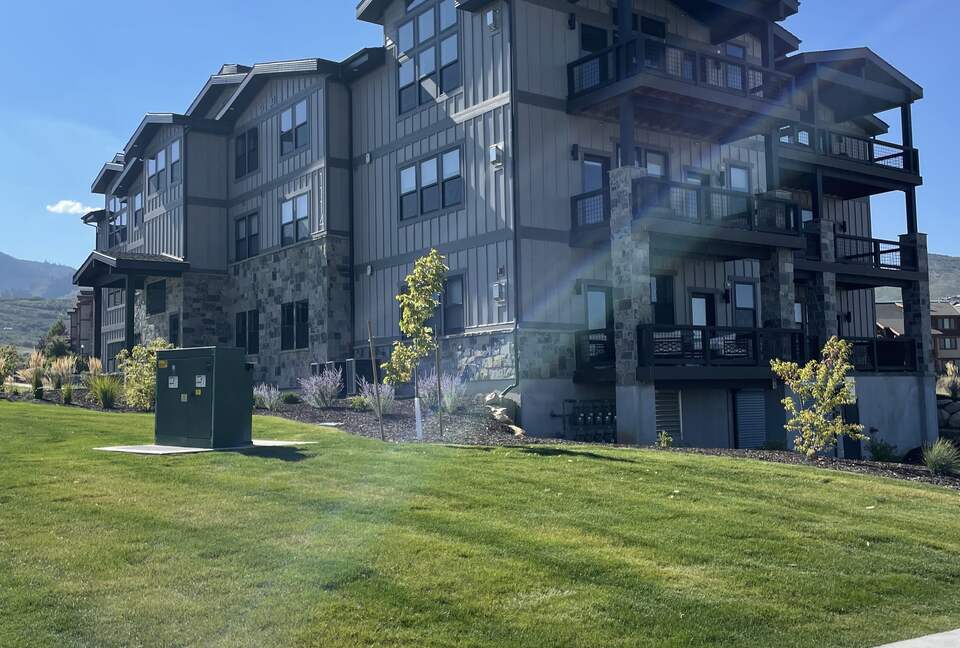 Stylish Mayflower Lakeside Retreat Near Skiing & Marina - Park City, Utah