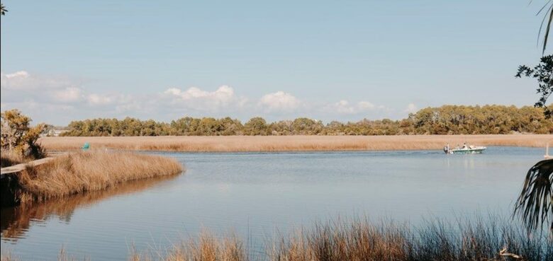 Carrabelle’s Refined Boater’s Escape - Carrabelle, Florida