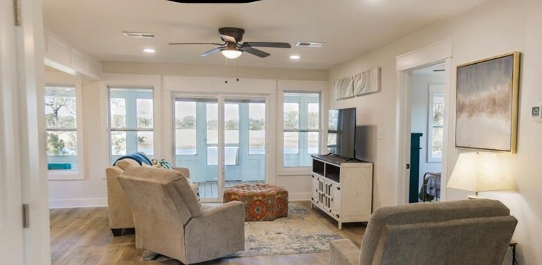 Carrabelle’s Refined Boater’s Escape - Carrabelle, Florida