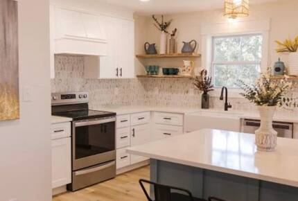 Carrabelle’s Refined Boater’s Escape - Carrabelle, Florida