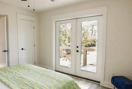 Carrabelle’s Refined Boater’s Escape - Carrabelle, Florida