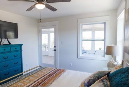 Carrabelle’s Refined Boater’s Escape - Carrabelle, Florida