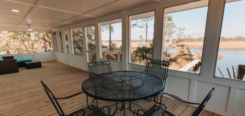 Carrabelle’s Refined Boater’s Escape - Carrabelle, Florida