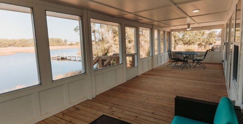 Carrabelle’s Refined Boater’s Escape - Carrabelle, Florida