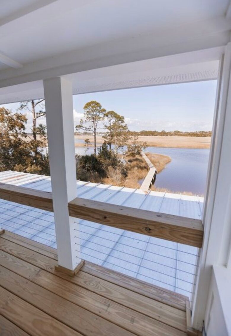 Carrabelle’s Refined Boater’s Escape - Carrabelle, Florida