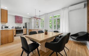 Historic Charm Meets City Comfort - Québec City, Canada