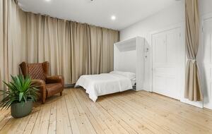 Historic Charm Meets City Comfort - Québec City, Canada