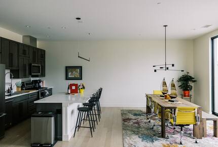 The Nest: Elegant Penthouse at TC Commons - Traverse City, Michigan