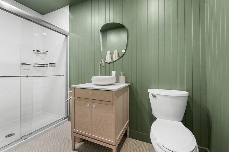 Historic Charm Meets City Comfort - Québec City, Canada