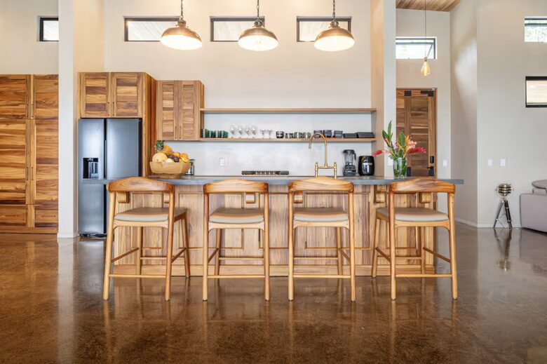 Musicians Paradise with Outrageous Ocean and Mountain Views - Ojochal, Costa Rica